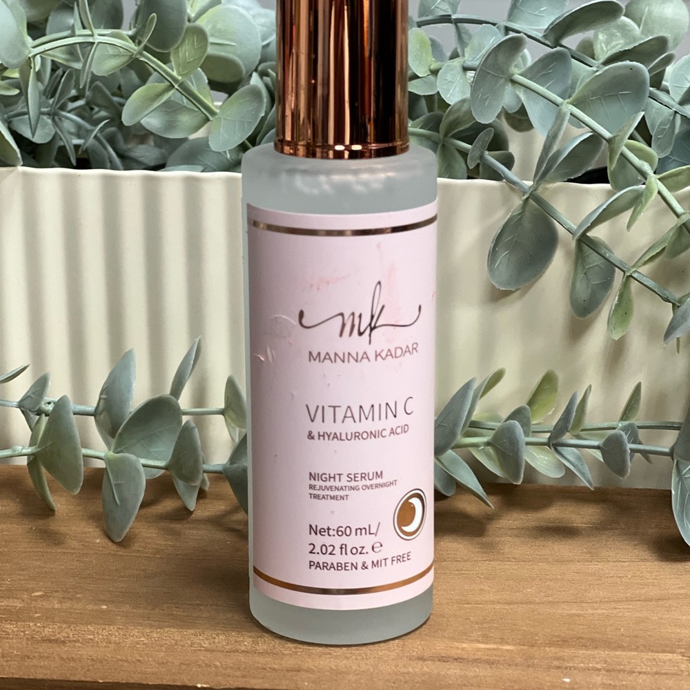 Manna Kadar Vitamin C & Hyaluronic Acid Night Serum